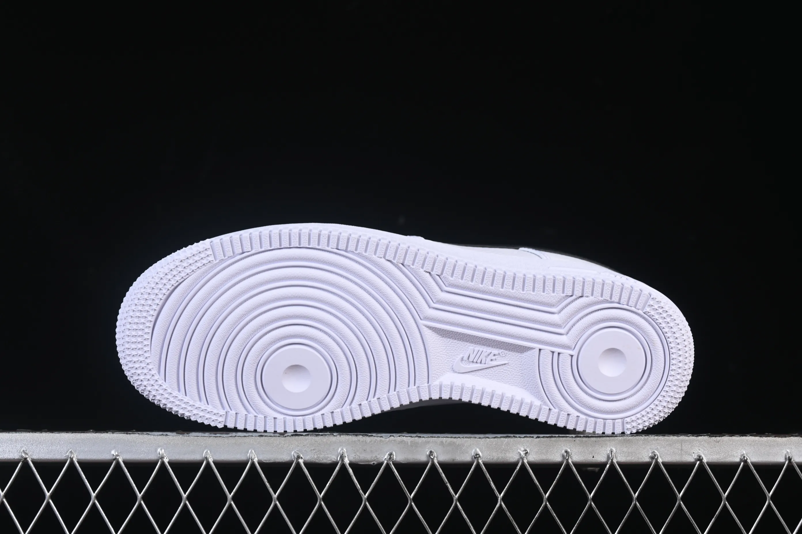 All categories Nk Air Force 1 Air Force series Nk Air Force 1 Low Air Force low-top GX foreign trade version Nike Air Force 1'07 Low Air Force 1 low-top casual sneakers CT2302-100